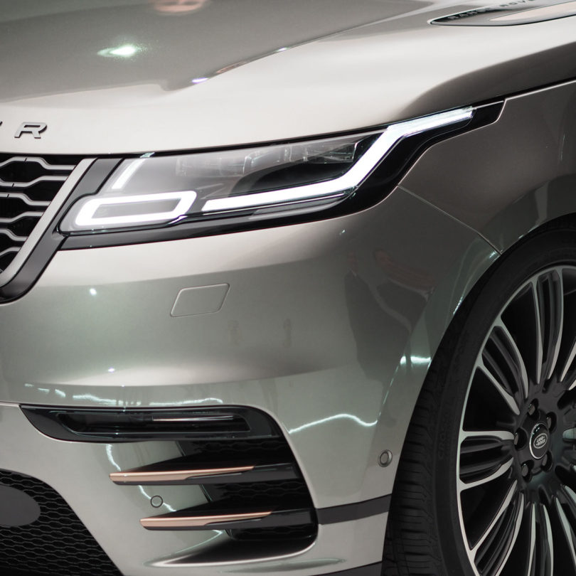 2018款新Land Rover路虎揽胜SUV越野车-采用超薄矩阵激光---酷图编号2