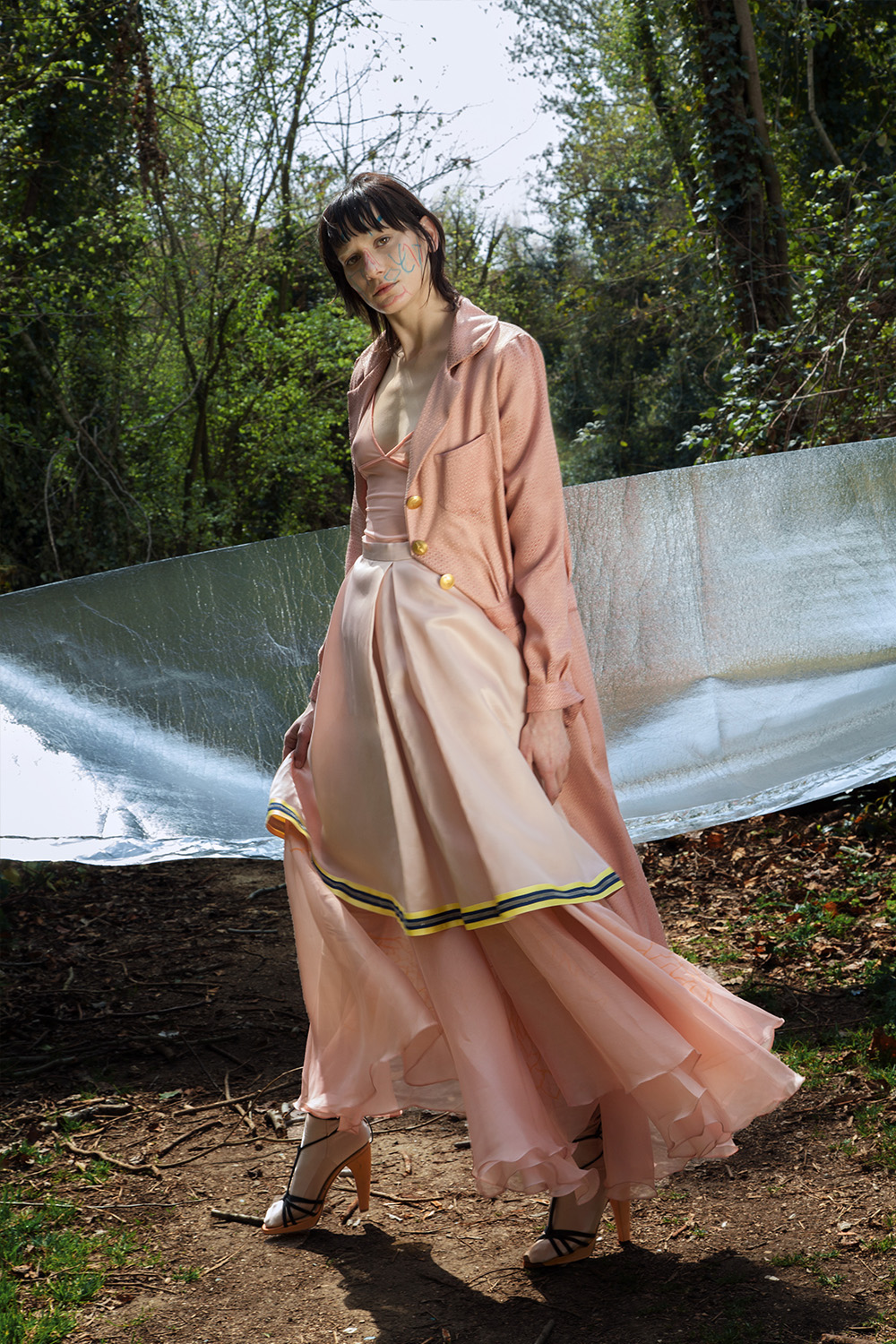 I R R E V E R E N T-诺埃米@佐伊---酷图编号5