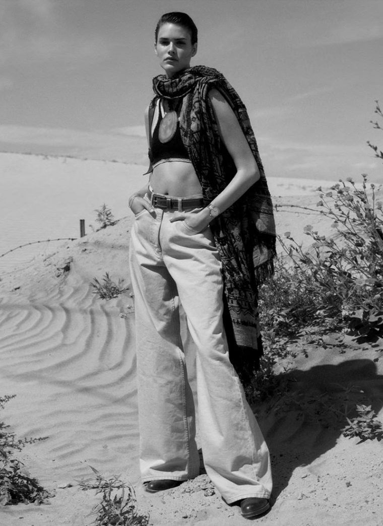 凡妮莎-Vogue西班牙-沙漠浪情---酷图编号4