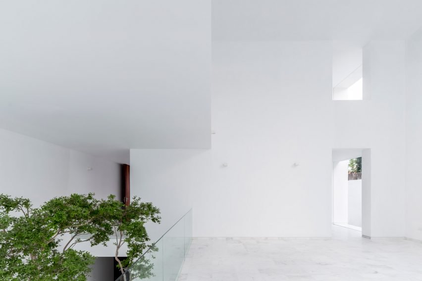 亚伯拉罕的地下室凹性房屋建筑设计---酷图编号1181391