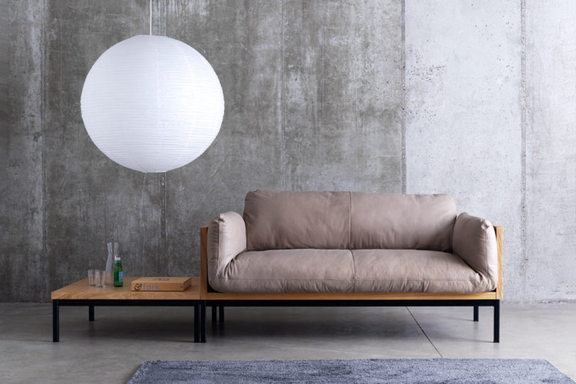 功能性和适应性的蕾雅木沙发-简约木框架和皮革装饰是其最大特点,展示了英国工艺---酷图编号3