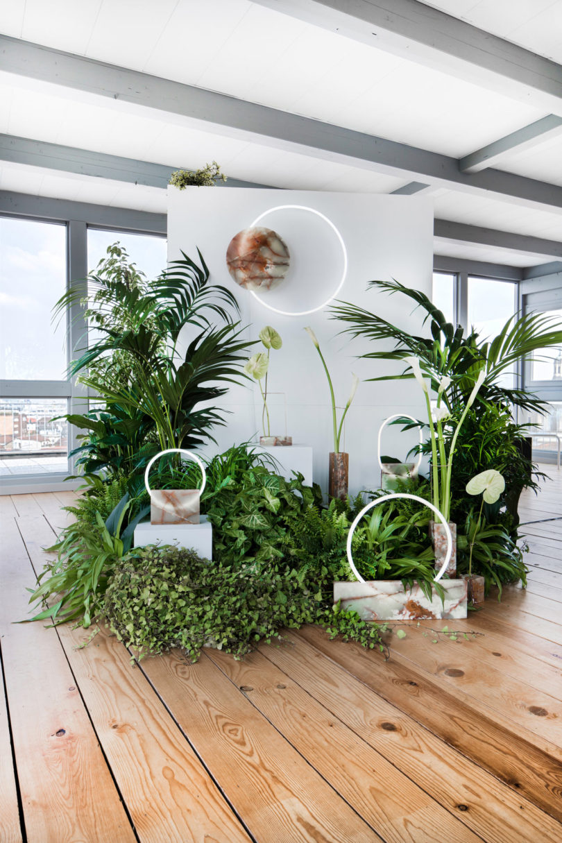 大理石的霓虹灯-荷兰鹿特丹Sabine Marcelis设计师作品,由于石头的性质,每一个基地都是不同的,但通过它发射光,因为它是半透明的,让每件作品的独特性突出---酷图编号1183687