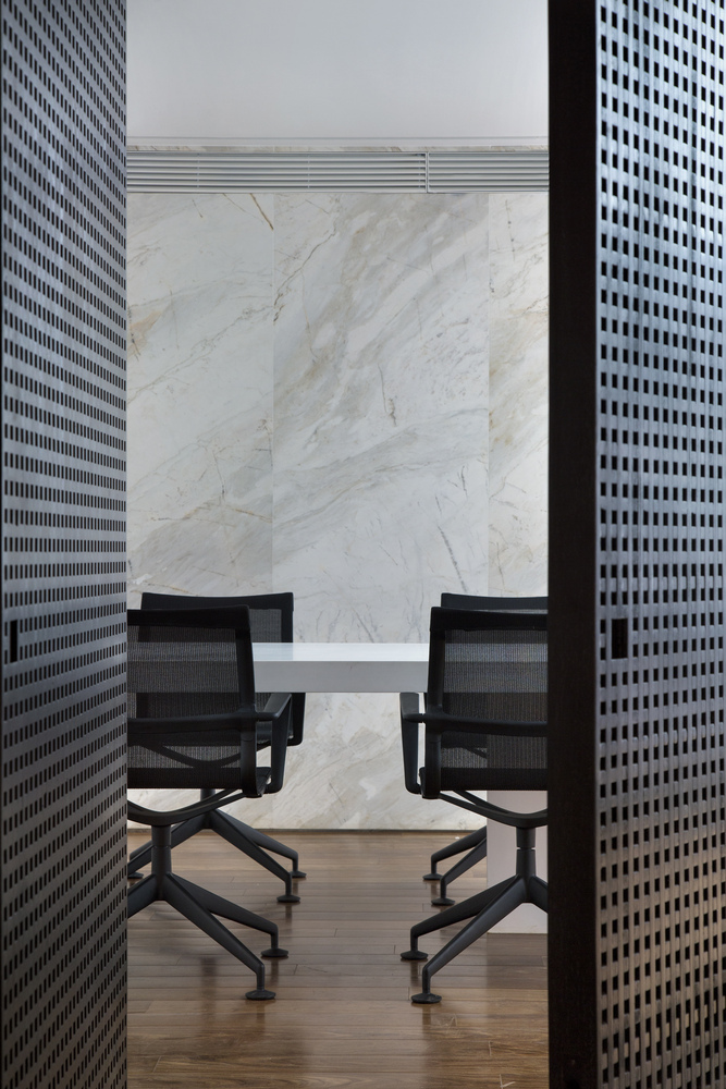 红砖块垒砌艺术建筑---酷图编号1184431