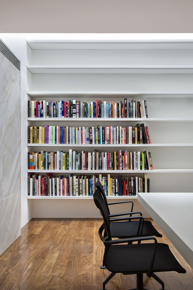 红砖块垒砌艺术建筑---酷图编号1184432