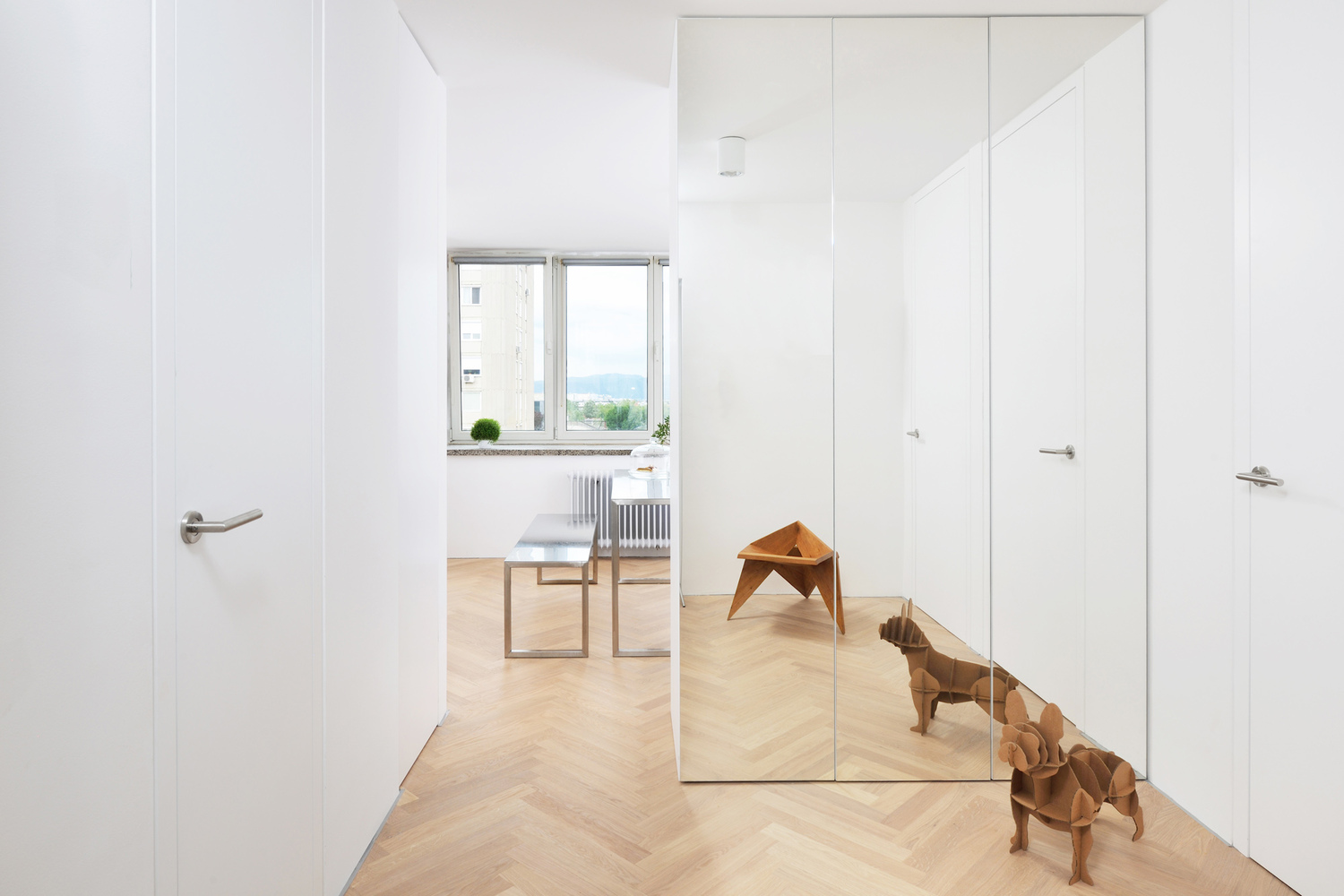 斯洛文尼亚卢布尔雅那51平米慢生活的白建筑---酷图编号1