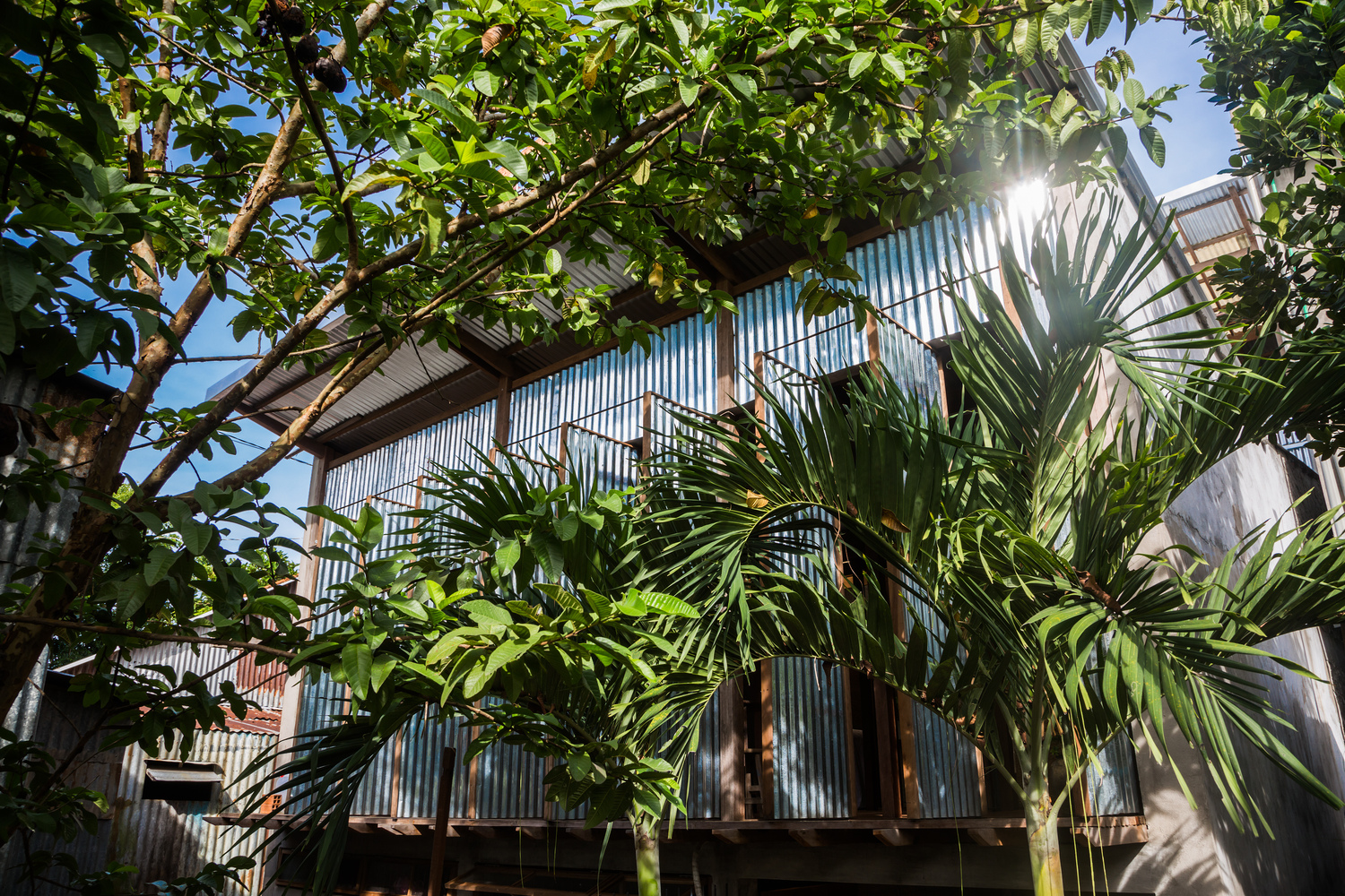 越南340平米的木质“村寨”别墅-浓浓的乡土气息---酷图编号1185524