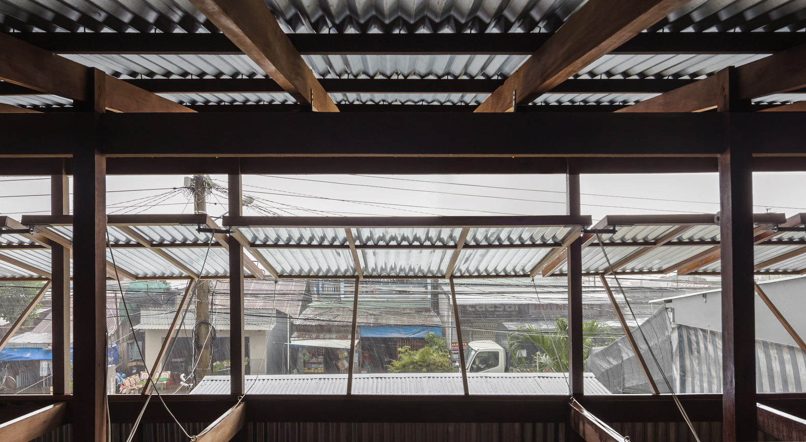 越南340平米的木质“村寨”别墅-浓浓的乡土气息---酷图编号1185538