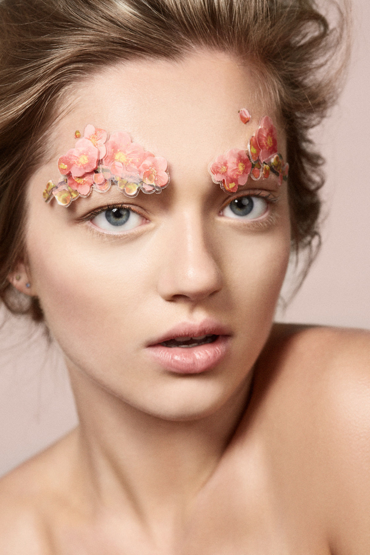 Stars and Sprites-蔬菜与首饰装饰面部人像---酷图编号1