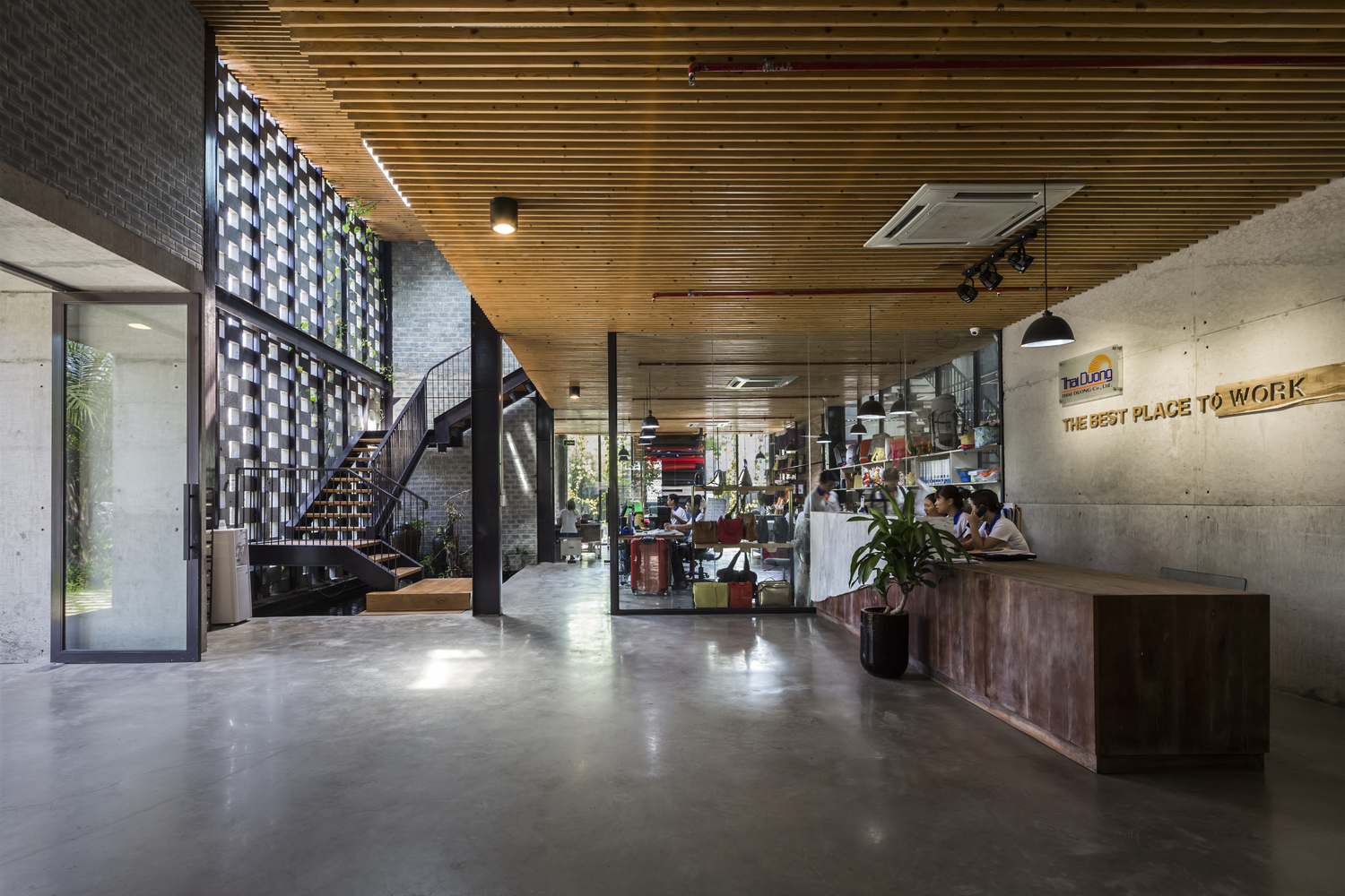 越南621平米的绿屋缝纫厂车间---酷图编号16