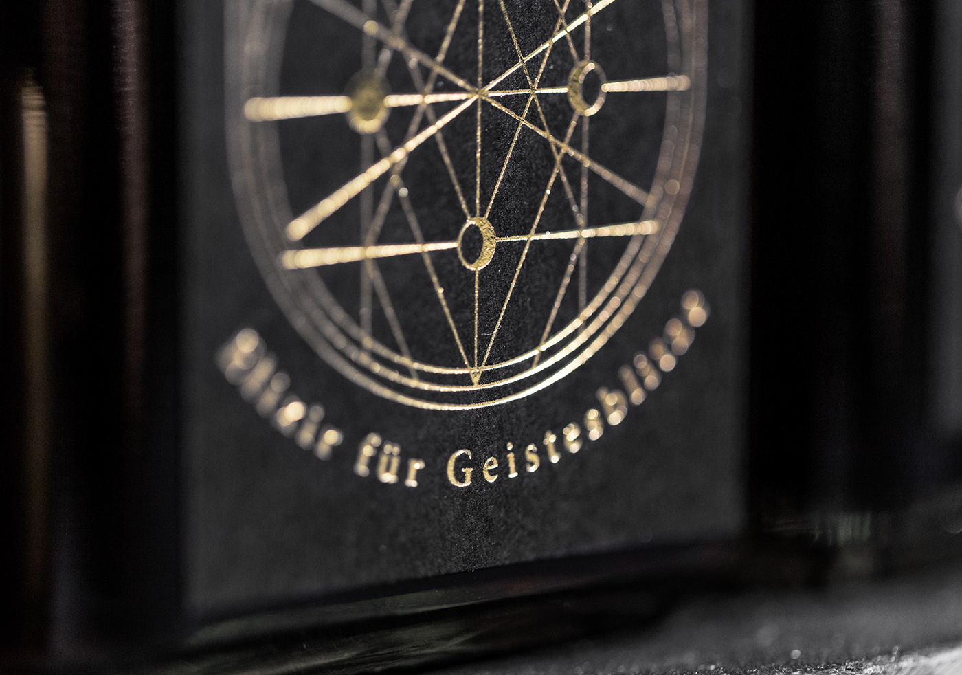 Dark Spirit Liquor-烈酒包装设计---酷图编号1186290