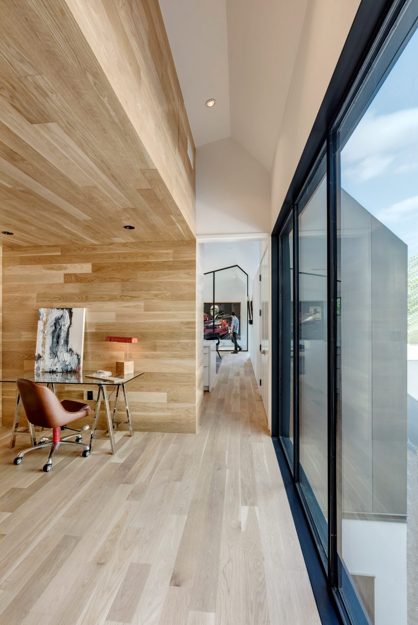 957平方米非对称停留老式汽车情人的奥斯汀玻璃屋---酷图编号1188310