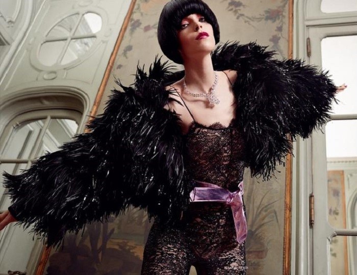 麦格恩・考莉森-粉红色和黑色泳装秀---酷图编号1