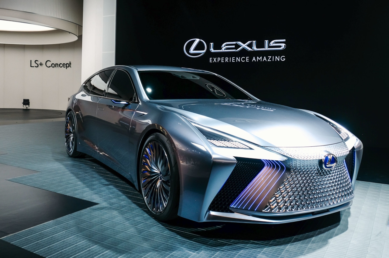 探索雷克萨斯豪华的内饰图片