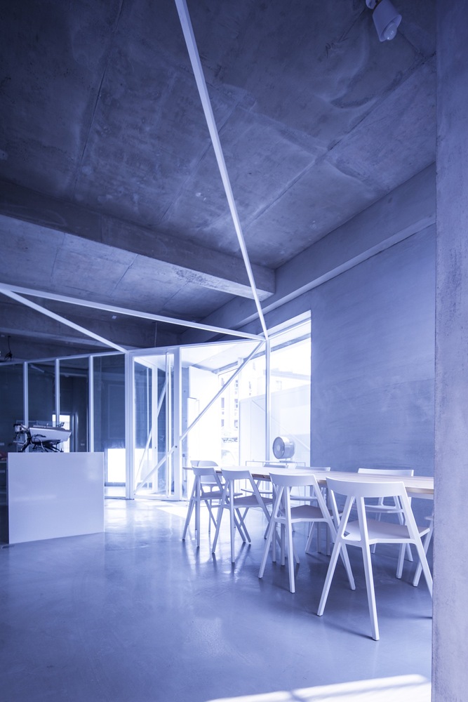 街景蓝白光影画布-舞者之家---酷图编号23