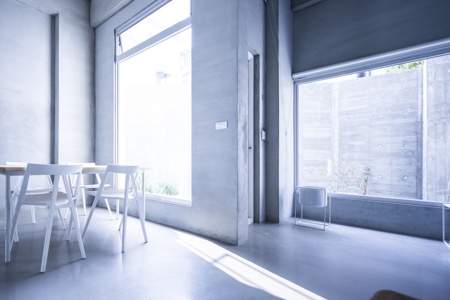 街景蓝白光影画布-舞者之家---酷图编号8