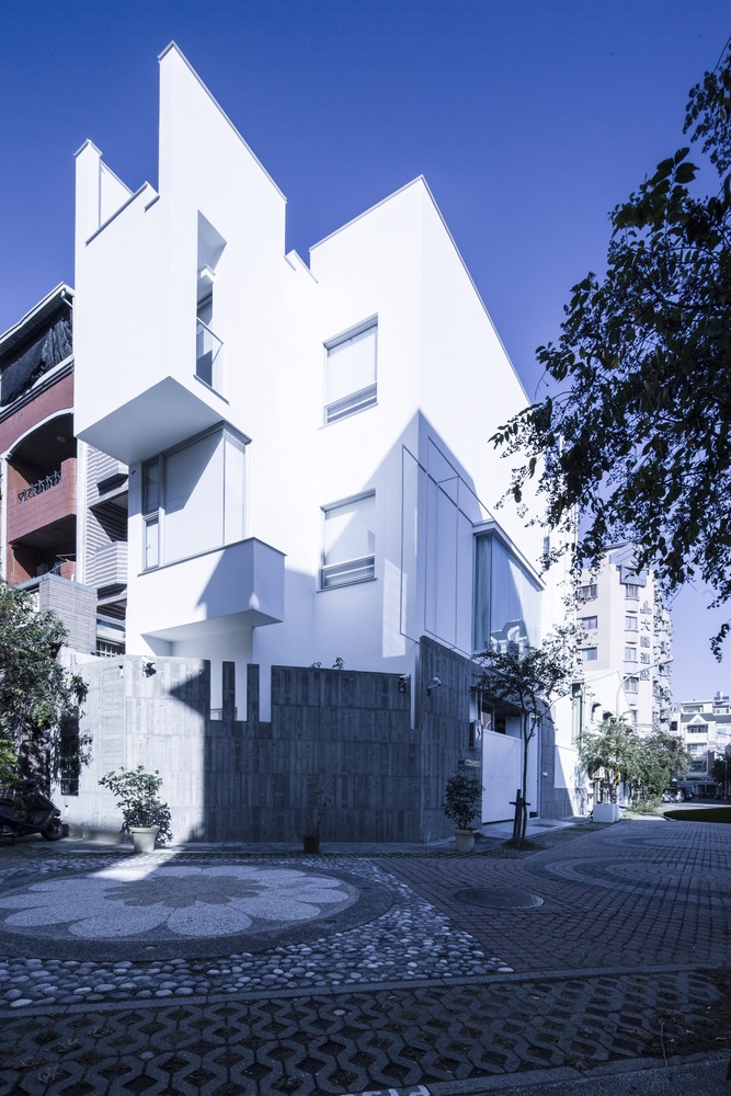 街景蓝白光影画布-舞者之家---酷图编号3