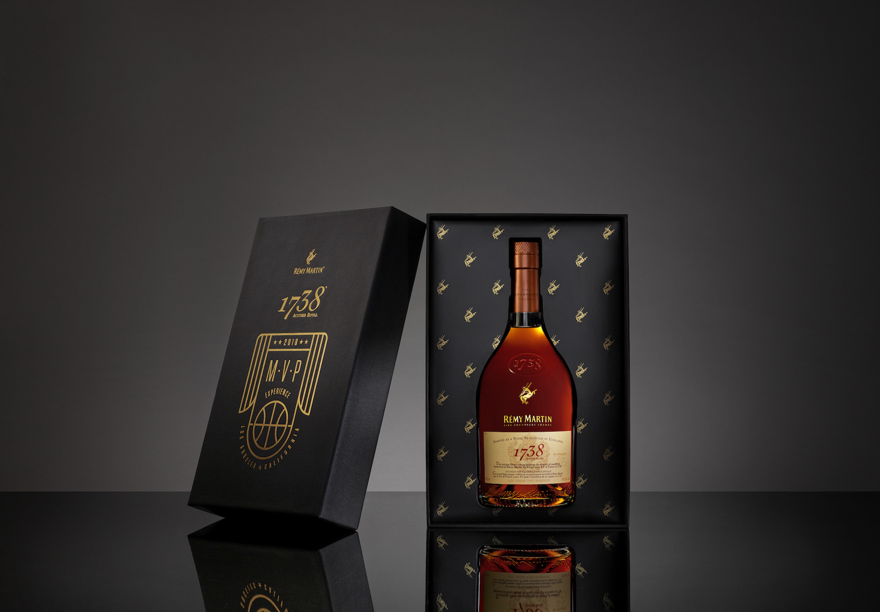 清新的哑黑色和金箔色干邑-灵感来自街头文化---酷图编号2