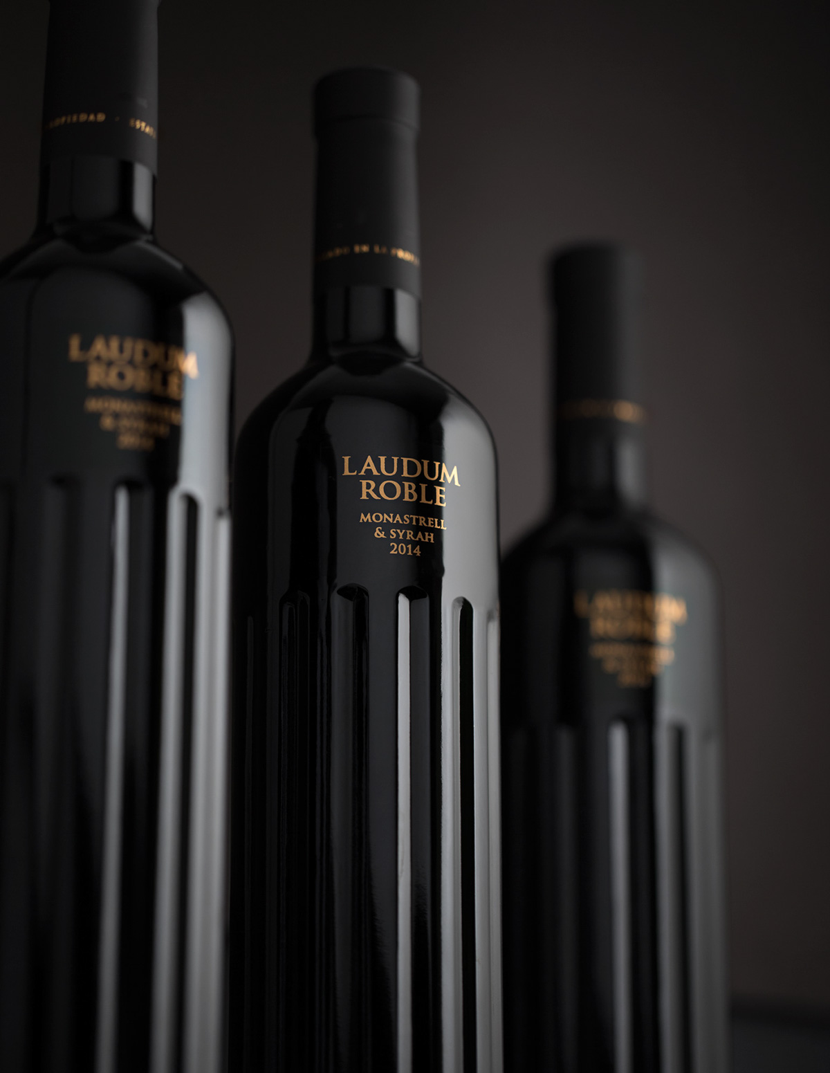 Laudum-酒瓶图形-荣获2016西班牙最佳奖---酷图编号1192495