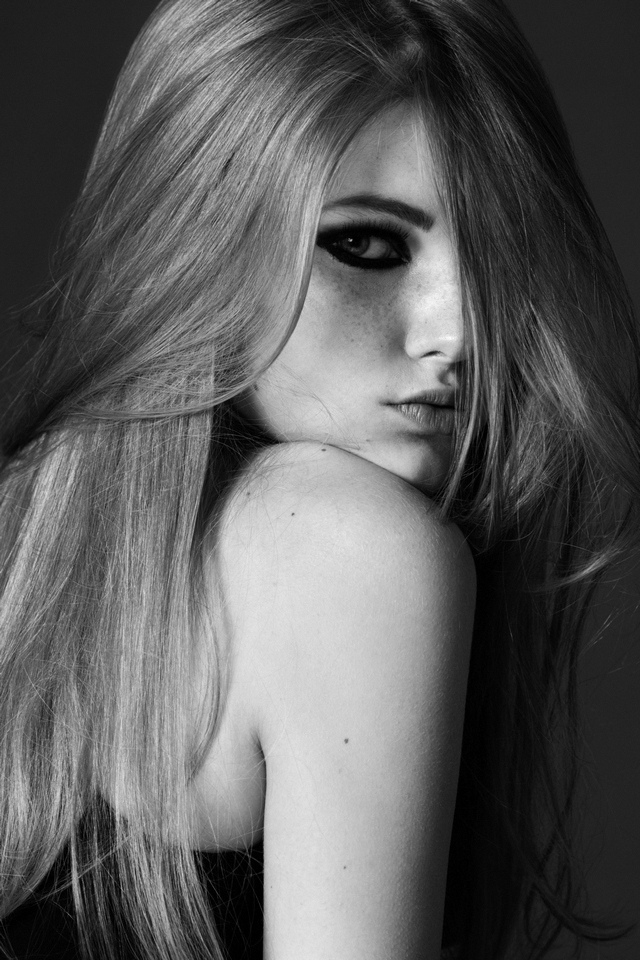 下载高清ps海报   广告  下载源文件素材   广告