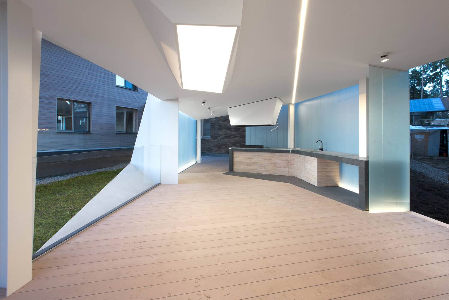 古树下的60平米白色仙台---酷图编号5