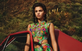 美诱的瑟琳娜•戈梅斯