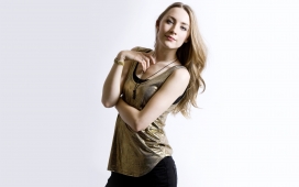 高清晰金发美女西尔莎・罗南壁纸