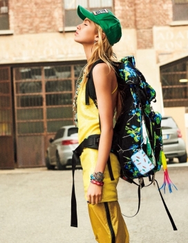 斯特拉・麦克斯韦-Vogue日本-波西米亚时尚运动风格人像