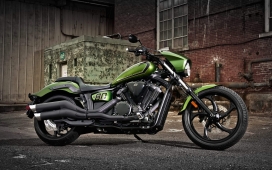 高清晰绿黑雅马哈stryker bullet cowl摩托车壁纸