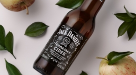 Jack Daniel-杰克丹尼尔苹果酒-体验威士忌与脆苹果酒混合在一起的味道