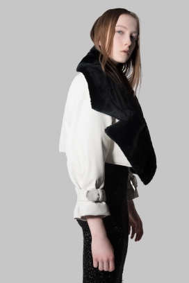 SHADES OF VIEW-深浅不同的观点