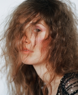 Gabrielle-女性人像