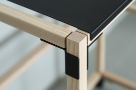 STICKS Shelvings-木质桌设计