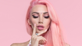 高清晰红发穿鼻打洞的美女壁纸