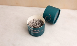 Lofoten Seaweed罗弗敦群岛海藻是食品-时尚而现代的包装，淡淡的幽默和诙谐的情调