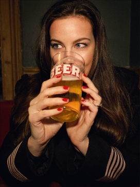 丽芙泰勒的生活-波特杂志