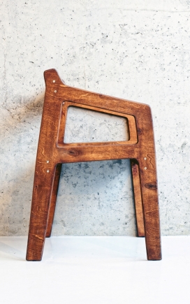 商场室内的工程椅子