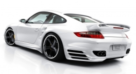 高清晰白色保时捷911汽车尾部侧面壁纸
