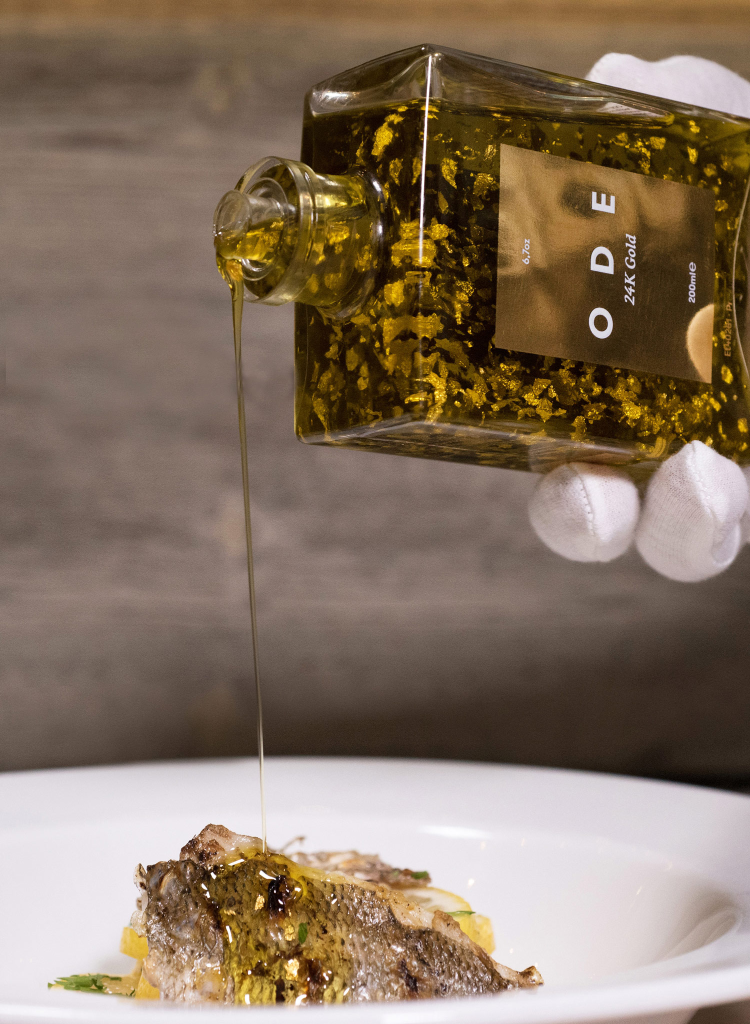 一系列的调味品适合那些过着奢华生活的人- AG Design Agency为ODE食品创造了这款奢华而现代的包装---酷图编号4