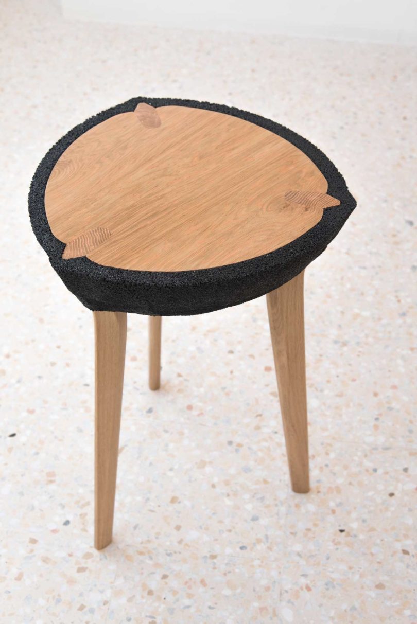 使用再生橡胶面包屑的Fikra桌子---酷图编号10