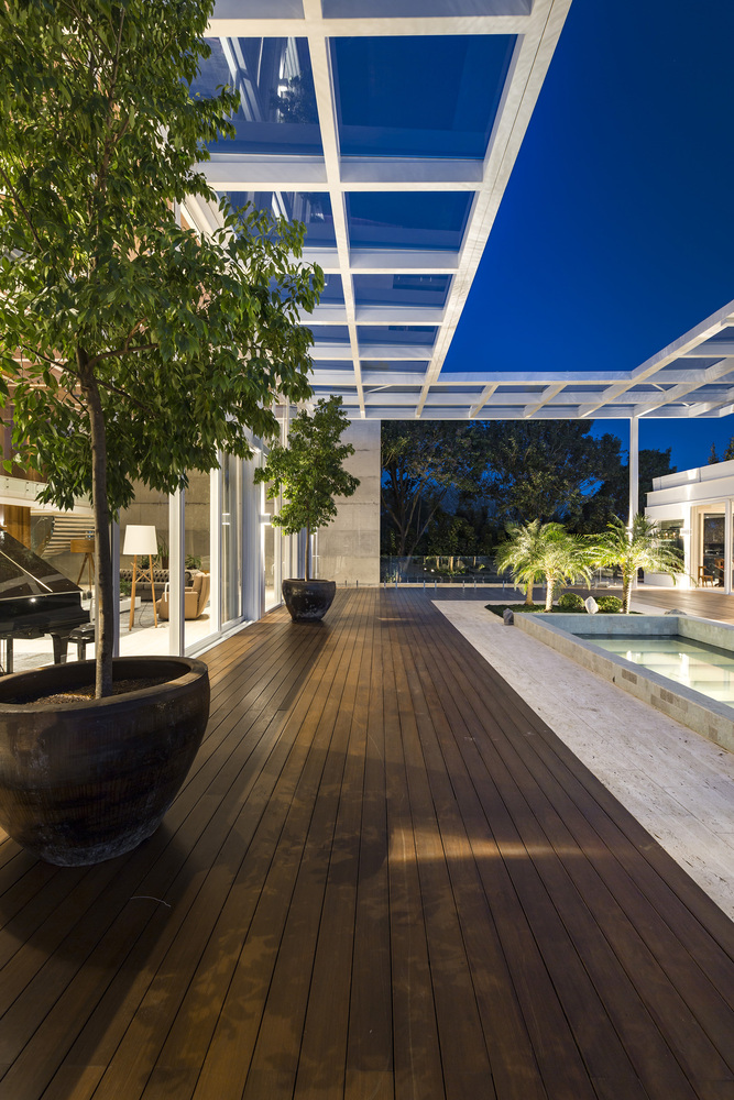 巴西木材与钢架混搭构建的阳光花园别墅---酷图编号18