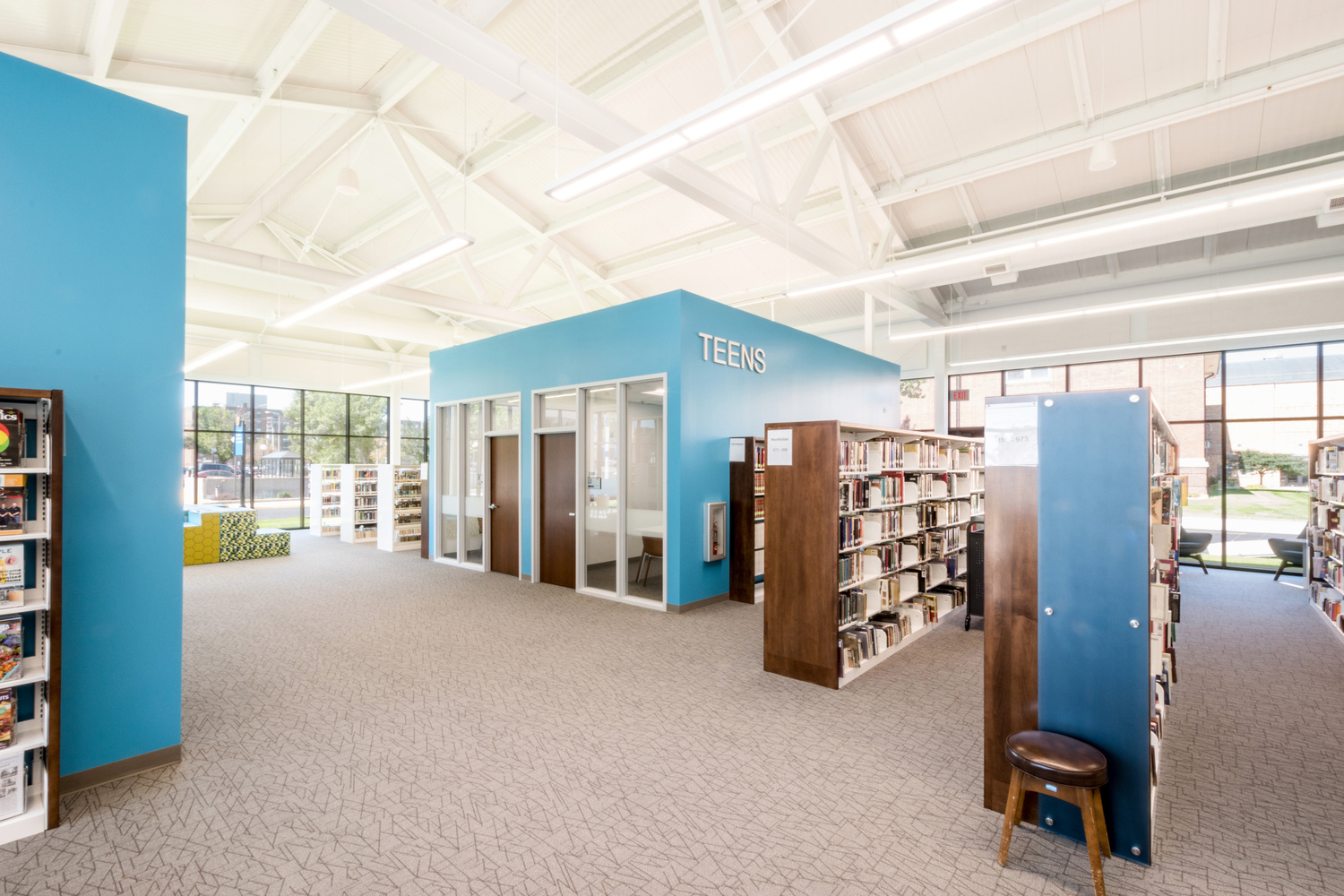 2876平方米的南达科他州李-阿伯丁图书馆---酷图编号6