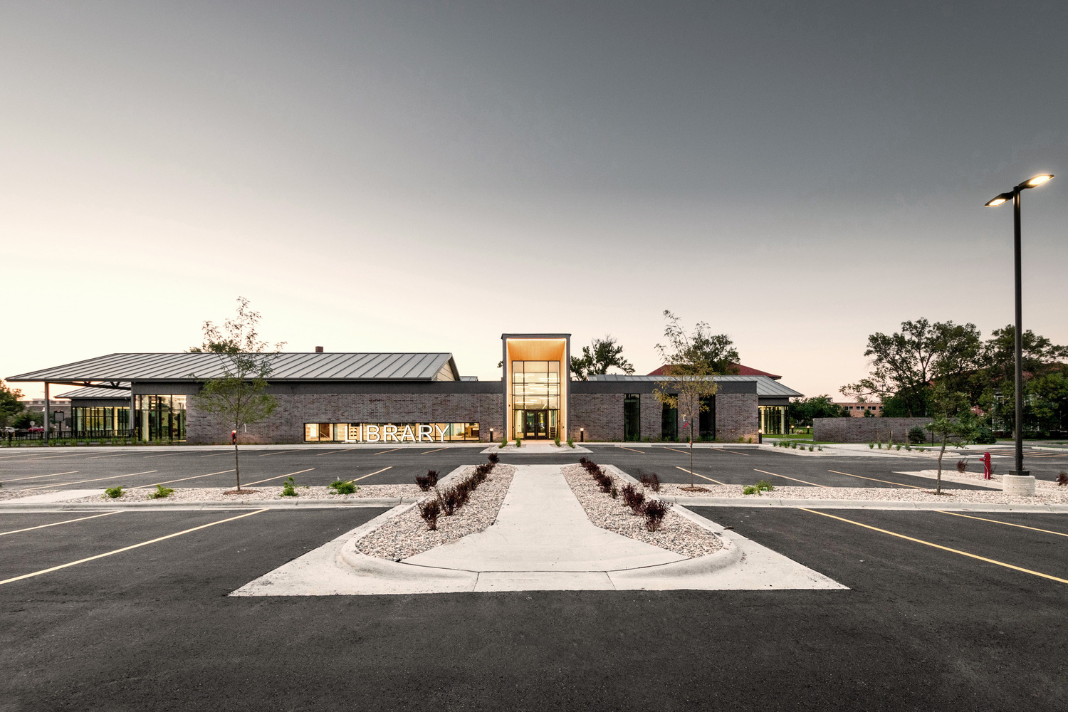 2876平方米的南达科他州李-阿伯丁图书馆---酷图编号3