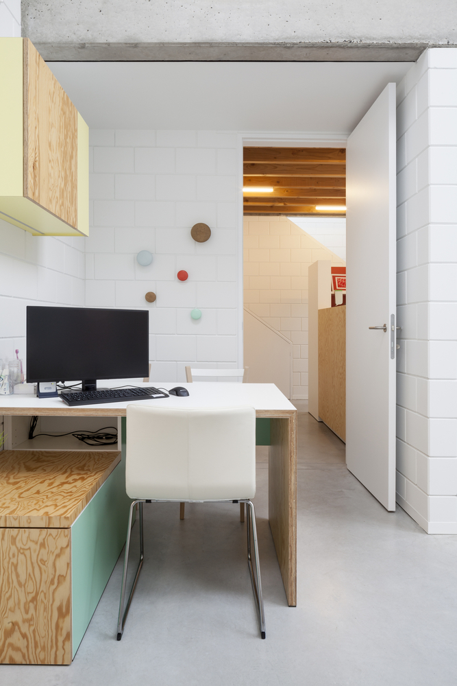 比利时77平米小镇牙医诊所---酷图编号1203780