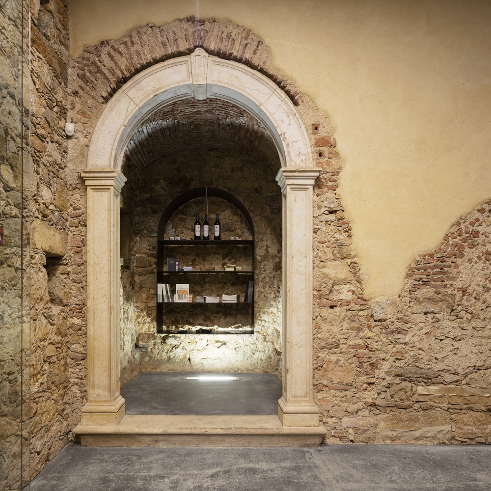 葡萄牙阿伦克尔德戈伊斯展览馆和审讯受难者纪念堂---酷图编号1205441