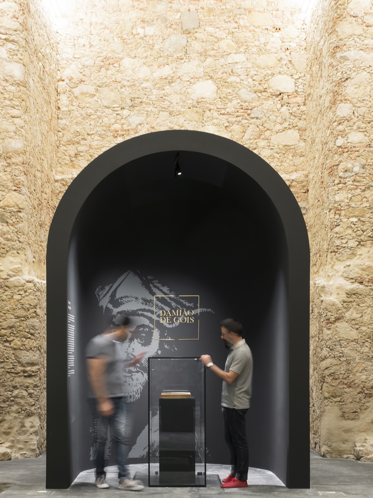 葡萄牙阿伦克尔德戈伊斯展览馆和审讯受难者纪念堂---酷图编号1205457