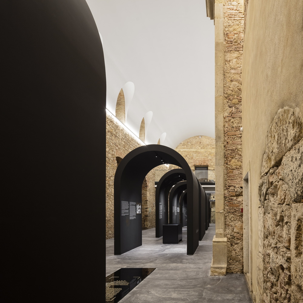 葡萄牙阿伦克尔德戈伊斯展览馆和审讯受难者纪念堂---酷图编号1205463