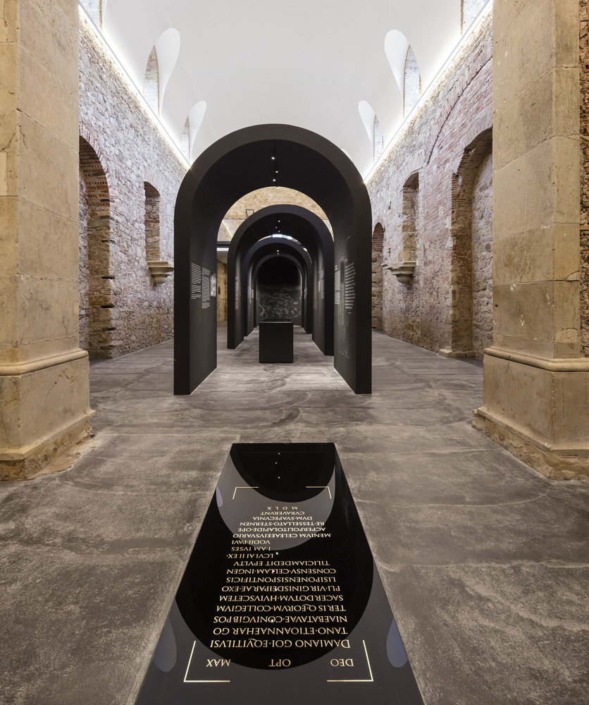 葡萄牙阿伦克尔德戈伊斯展览馆和审讯受难者纪念堂---酷图编号1205469