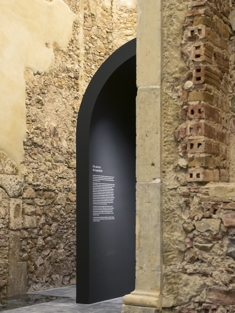 葡萄牙阿伦克尔德戈伊斯展览馆和审讯受难者纪念堂---酷图编号1205472