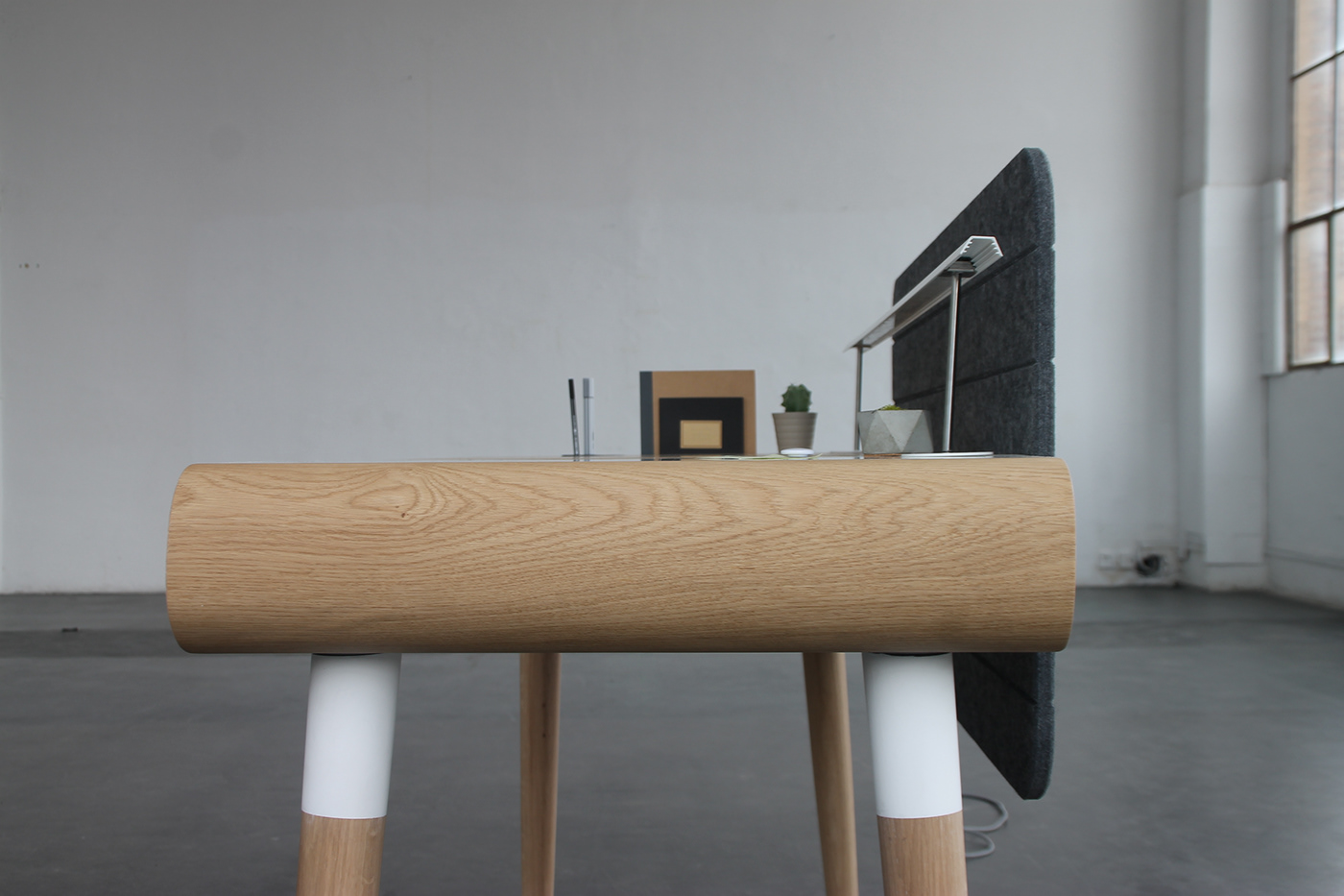 KÖLLEN EGET-办公空间设备桌---酷图编号4