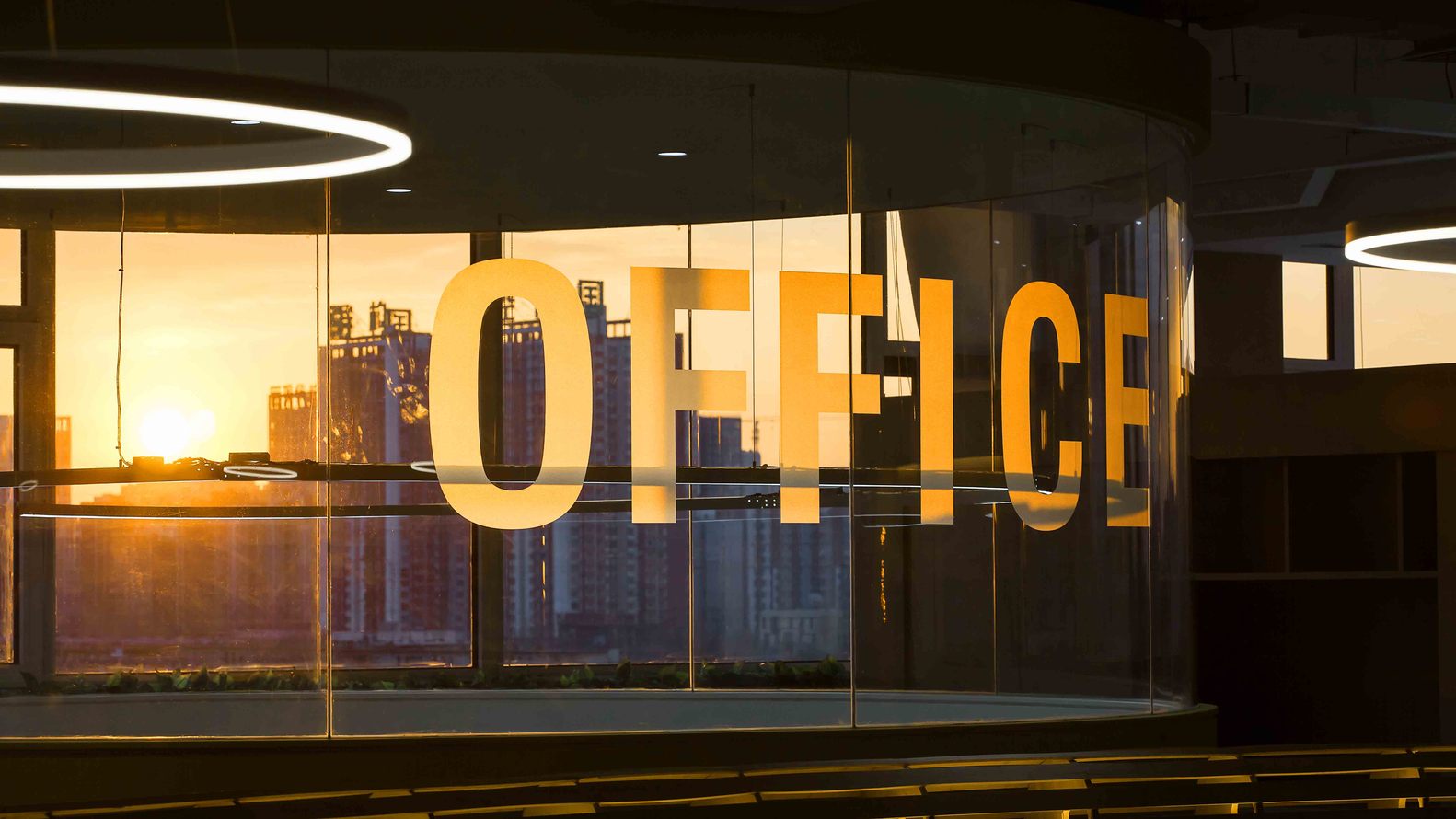 1100平米的“咪蒙”北京办公室---酷图编号1206198